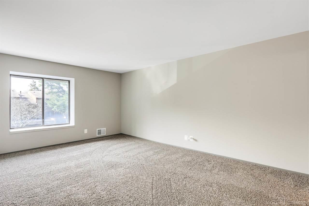 27330 Arborway Road Southfield, MI 48033 - Photo 17 of 25 50076776-16.JPG