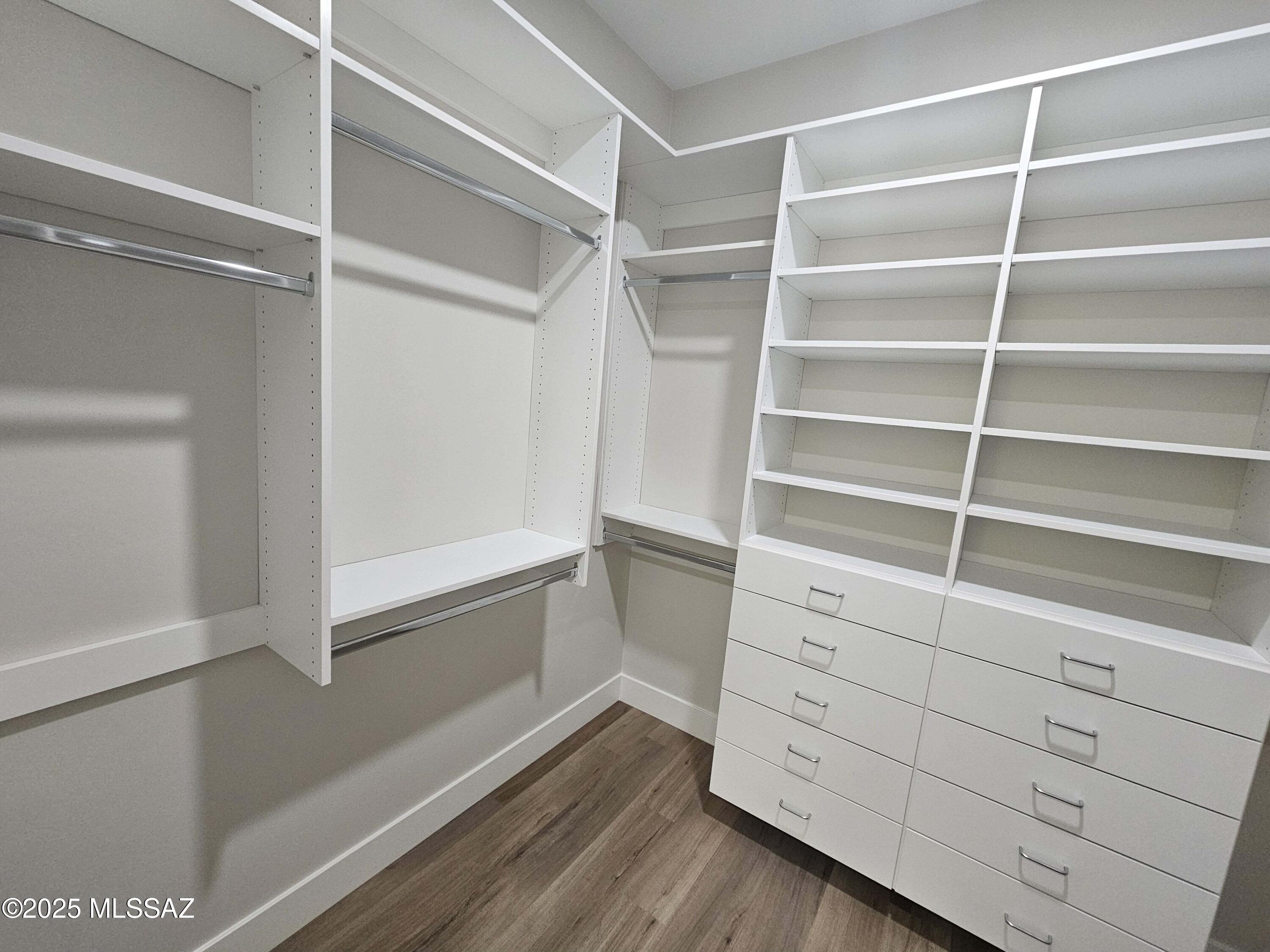 2020 East River Road, Unit 102 Tucson, AZ 85718 - Photo 13 of 21