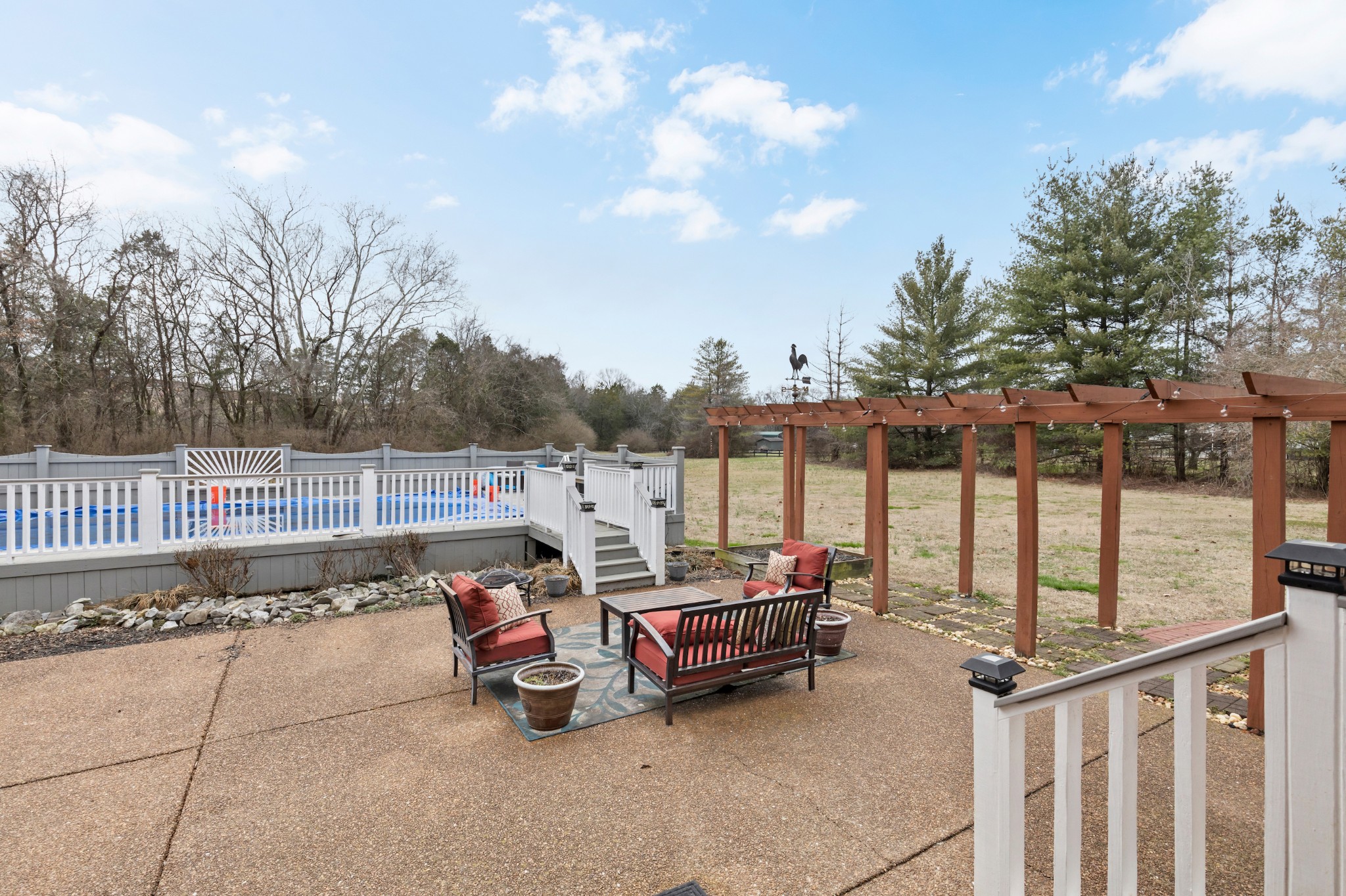 3354 Old Franklin Road Antioch, TN 37013 - Photo 45 of 46 a view of a chairs and tables in the roof deck