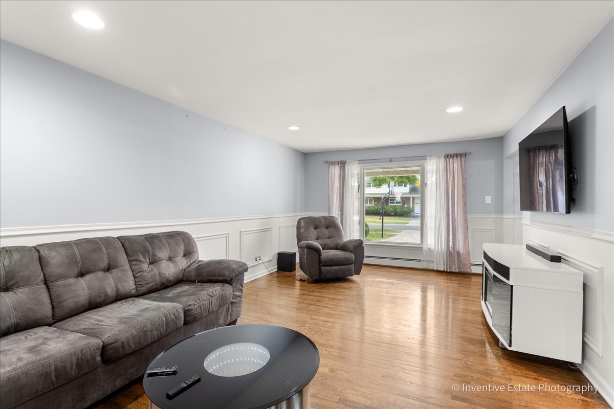 835 Maple Road Flossmoor, IL 60422 - Photo 8 of 39