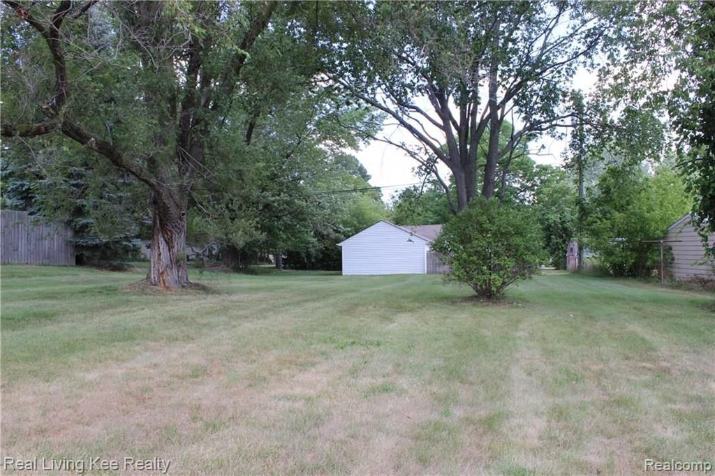 556 Curzon Road Rochester Hills, MI 48307 - Photo 28 of 49