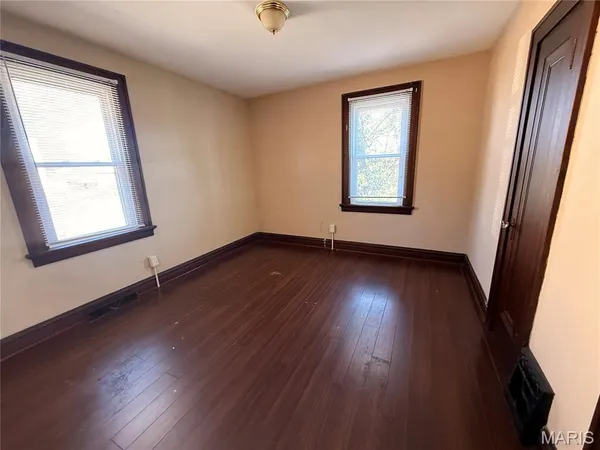 $160,000 | 8312 Carl Avenue, Jennings, MO 63136