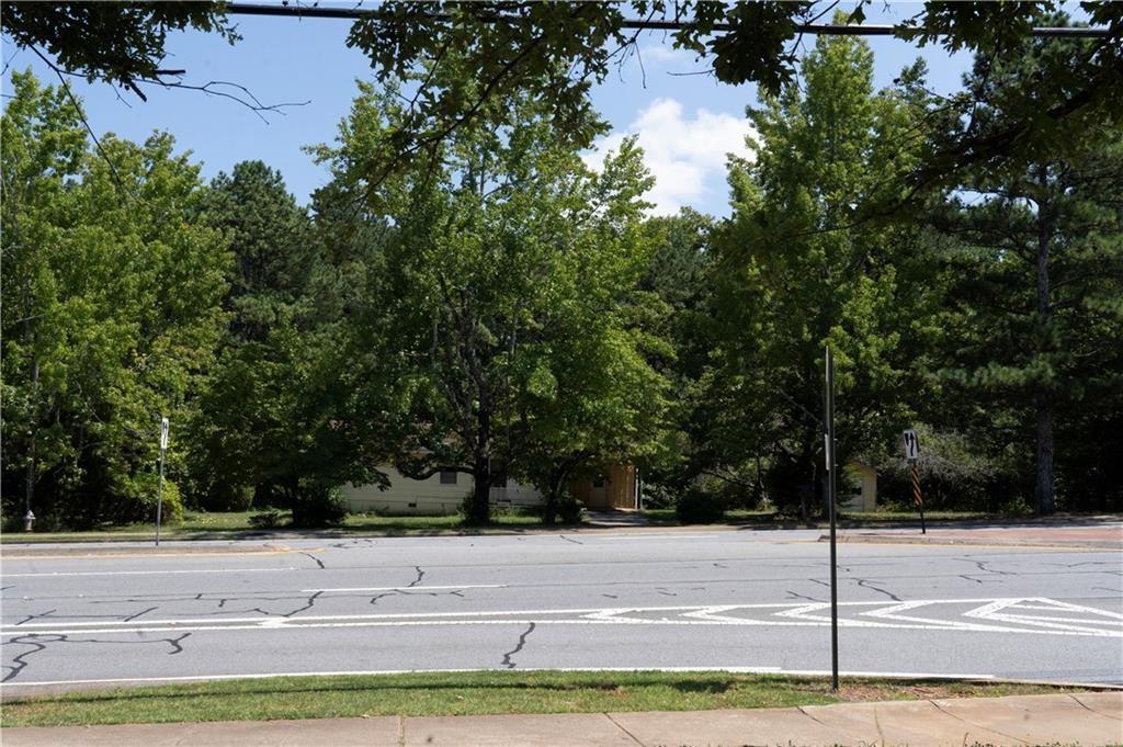 4556 Wade Green Road Northwest Acworth, GA 30102 - Photo 3 of 10 a view of a yard