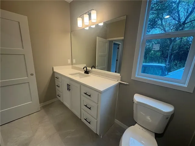 $524,900 | 1604 Southwest Stonewall Drive, Oak Grove, MO 64075