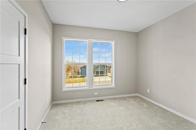 $524,900 | 1604 Southwest Stonewall Drive, Oak Grove, MO 64075