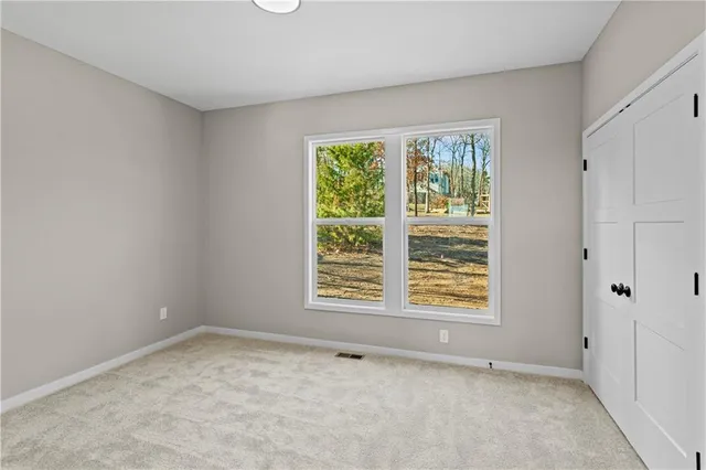 $524,900 | 1604 Southwest Stonewall Drive, Oak Grove, MO 64075