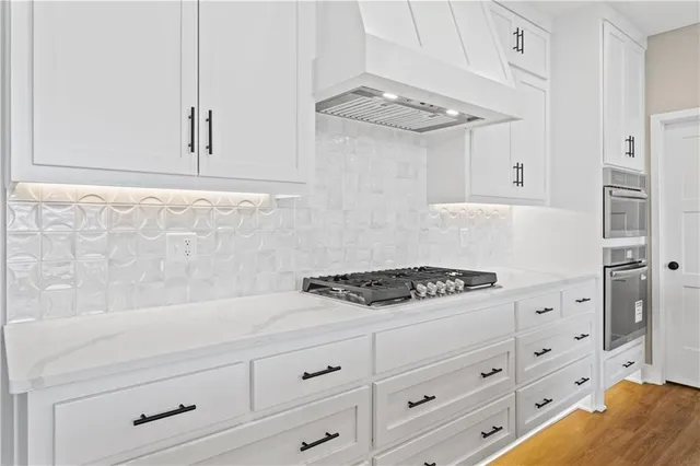 $524,900 | 1604 Southwest Stonewall Drive, Oak Grove, MO 64075