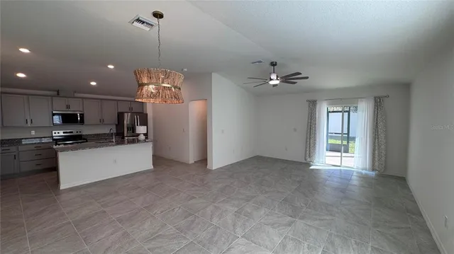 $1,995 | 3120 Canberra Place, Palmetto, FL 34221