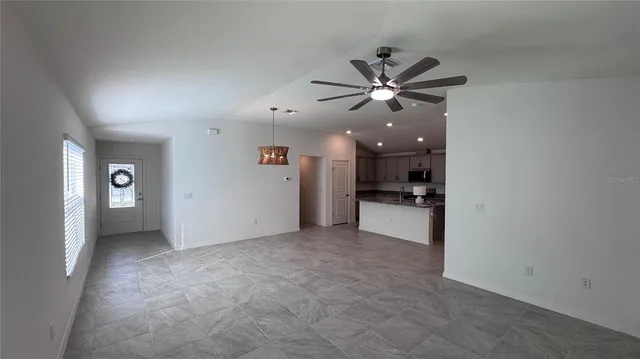 $1,995 | 3120 Canberra Place, Palmetto, FL 34221