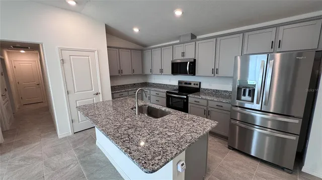 $1,995 | 3120 Canberra Place, Palmetto, FL 34221