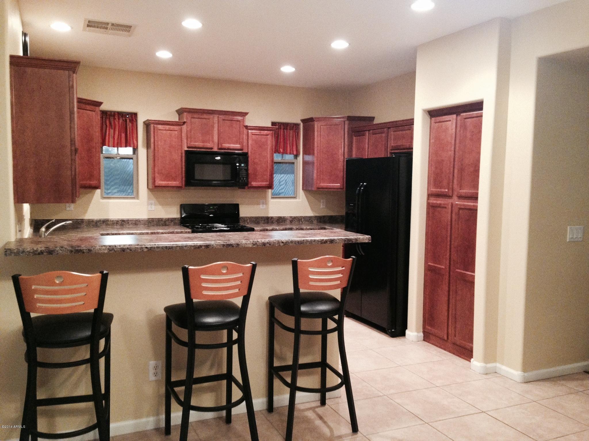 15394 West Bloomfield Road Surprise, AZ 85379 - Photo 5 of 7 kitchen