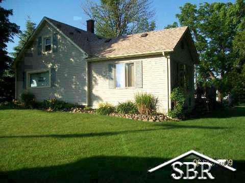 9111 Van Cleve Road Vassar, MI 48768 - Photo 1 of 11 20392449.JPG