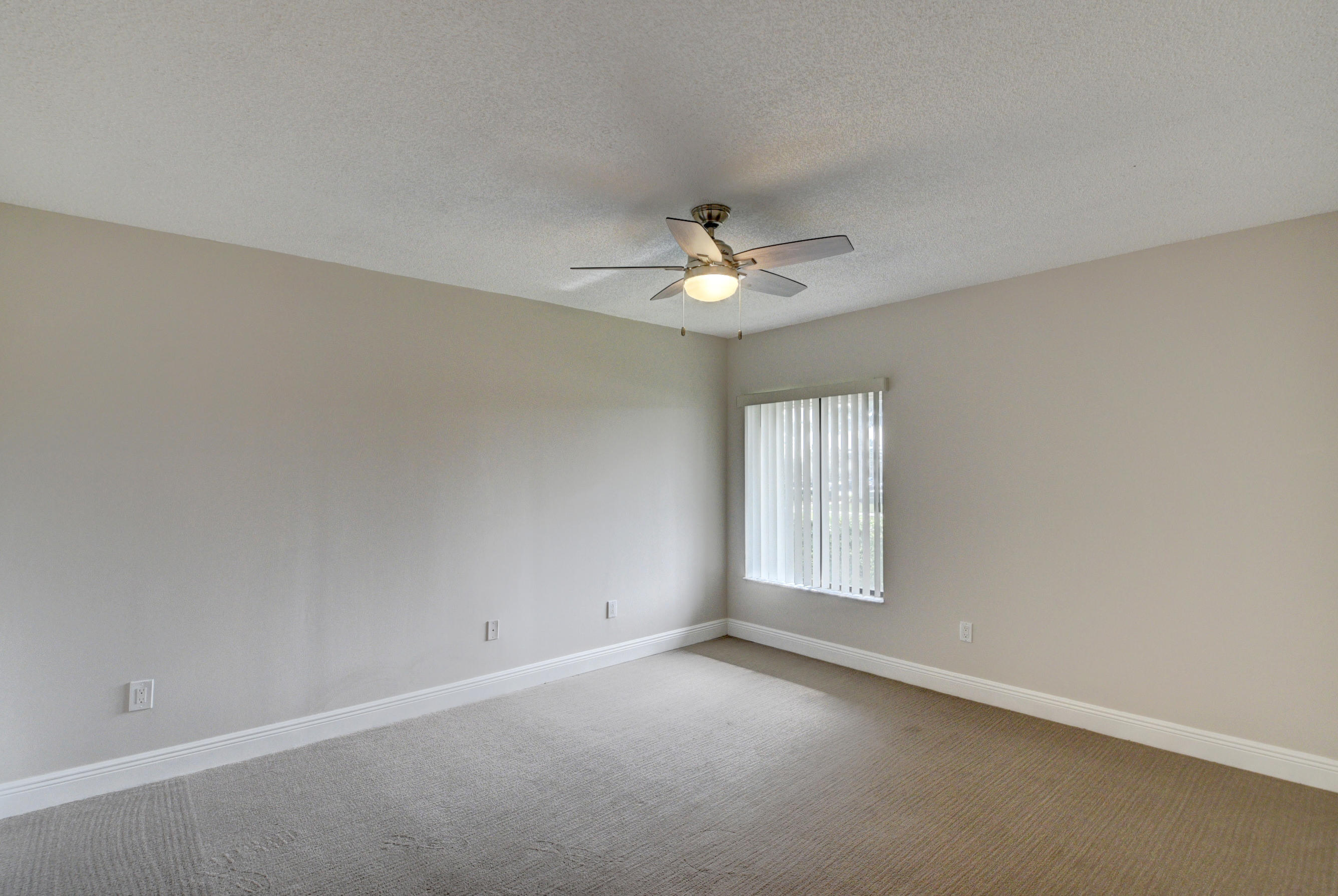 350 Club Circle, Unit 210 Boca Raton, FL 33487 - Photo 11 of 38 DSC_7428_29_30_31_32