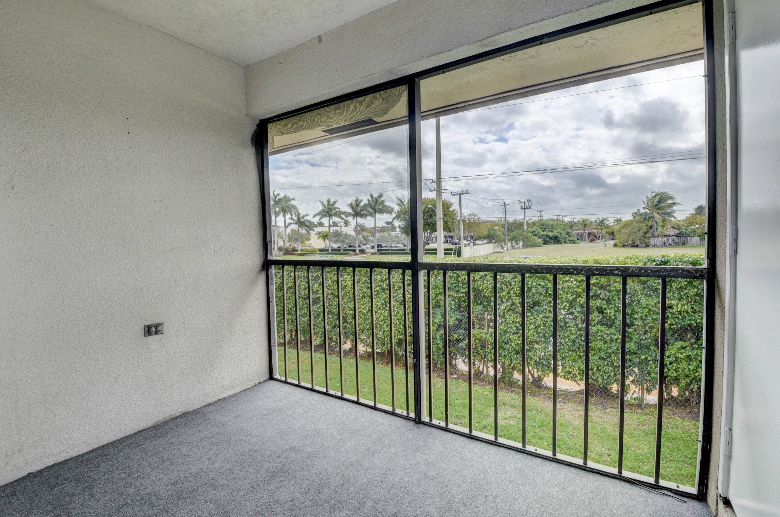 350 Club Circle, Unit 210 Boca Raton, FL 33487 - Photo 27 of 38 Screened Patio