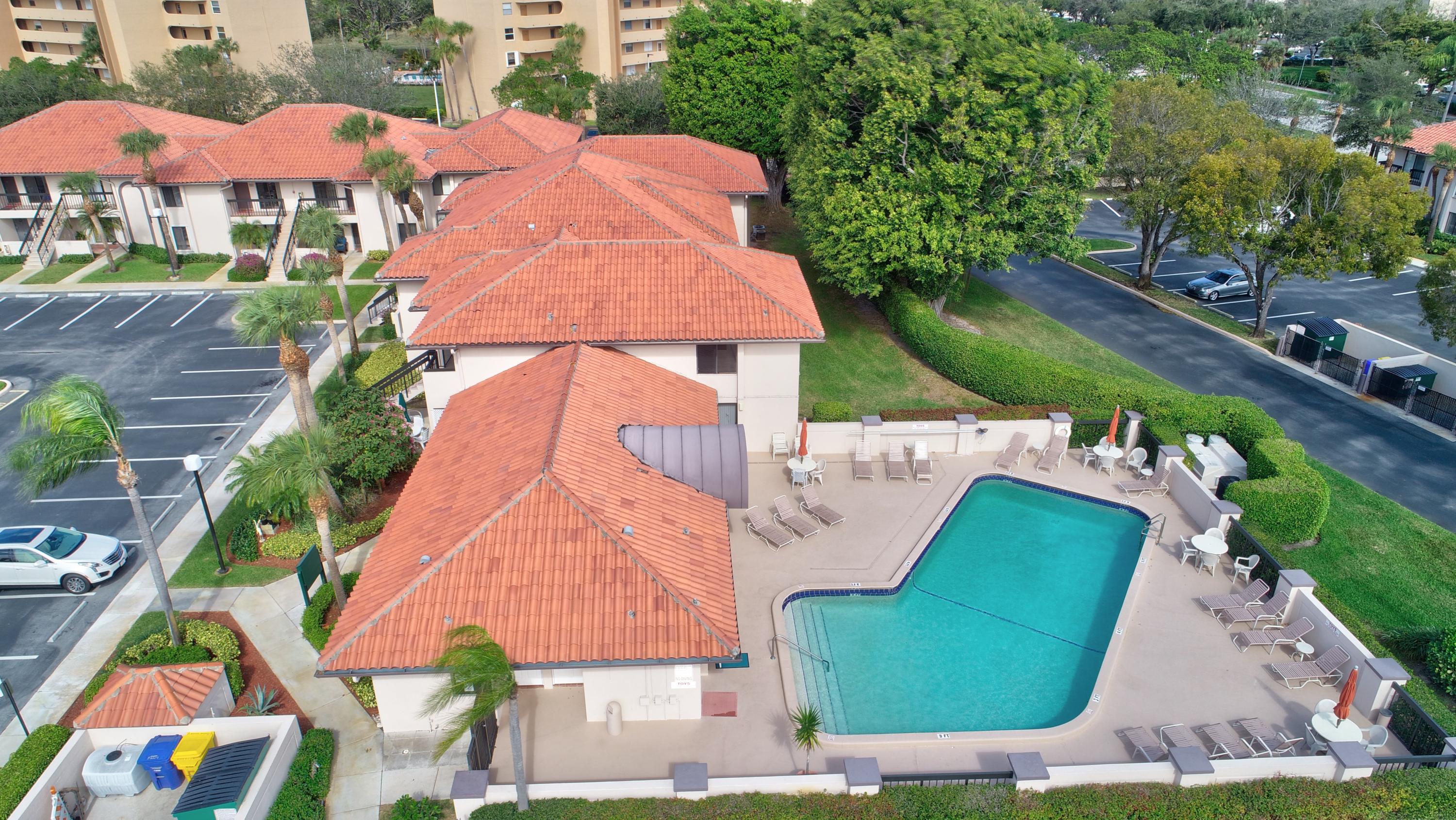 350 Club Circle, Unit 210 Boca Raton, FL 33487 - Photo 31 of 38 Community Pool