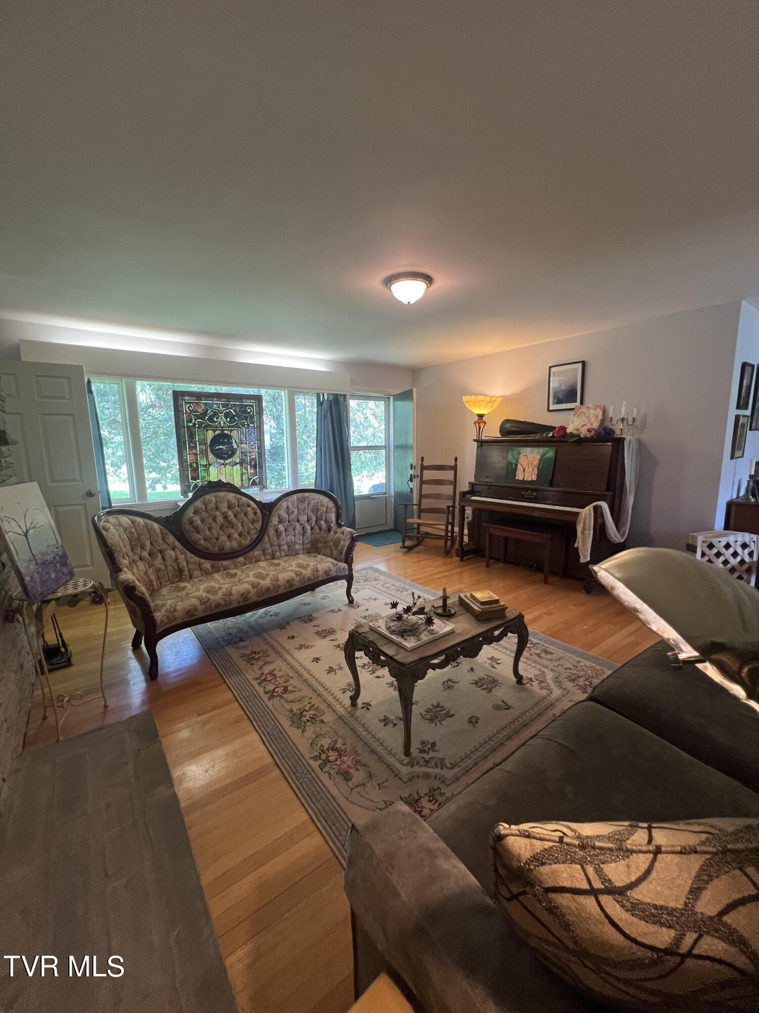 80 Dobson Drive Greeneville, TN 37745 - Photo 12 of 38 Formal Living Room