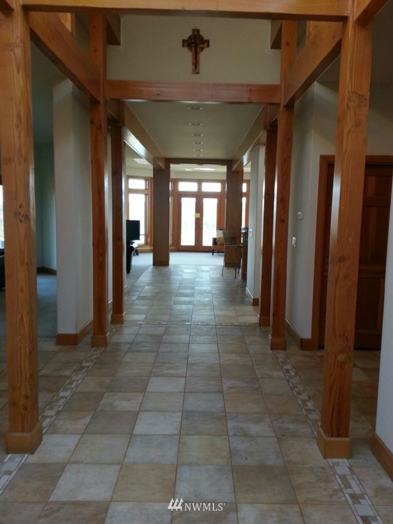13545 Banner Road Southeast Olalla, WA 98359 - Photo 8 of 11 Gallery Image 8