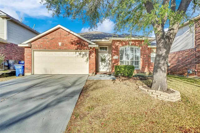 $2,500 | 5919 Vista Glen Lane, Sachse, TX 75048