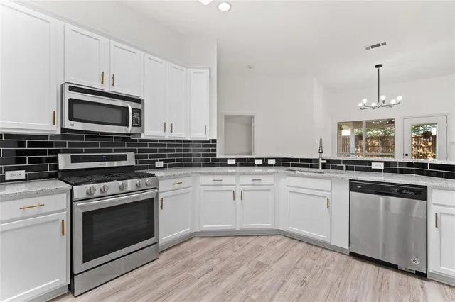 $2,500 | 5919 Vista Glen Lane, Sachse, TX 75048