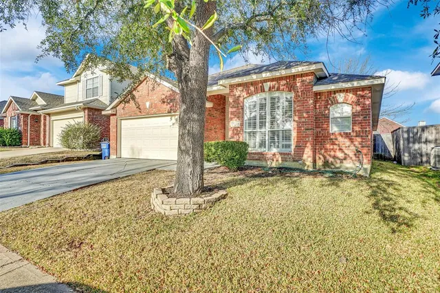 $2,500 | 5919 Vista Glen Lane, Sachse, TX 75048