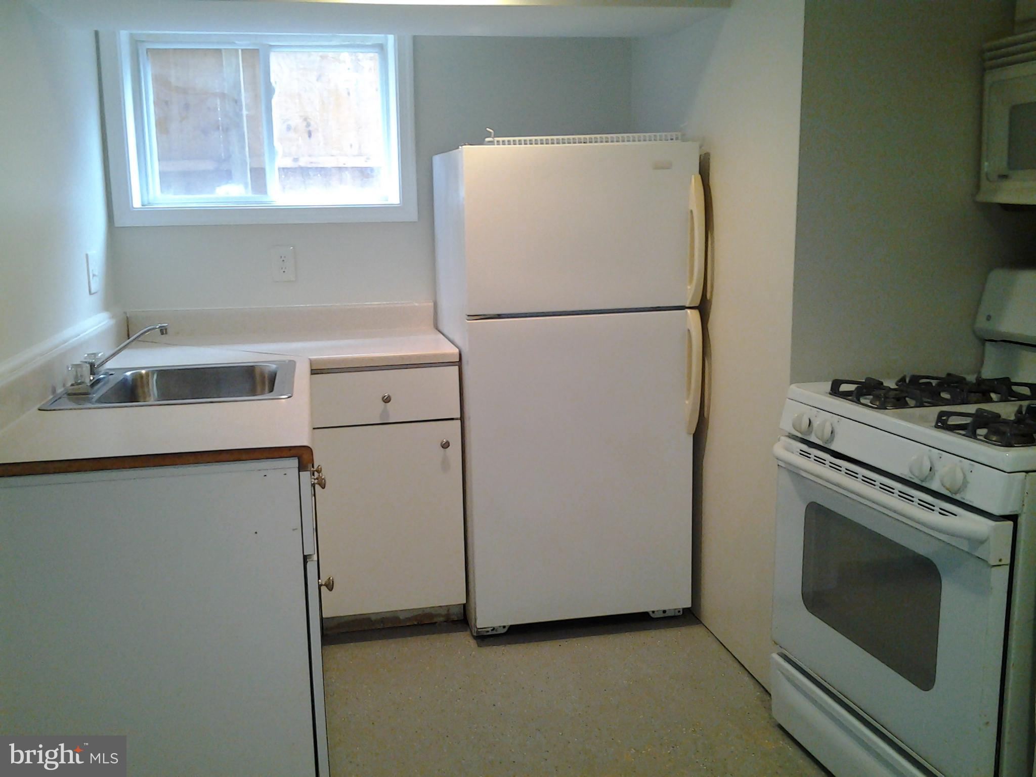 5303 Decatur Street Hyattsville, MD 20781 - Photo 17 of 22 Lower Level Full Kitchen