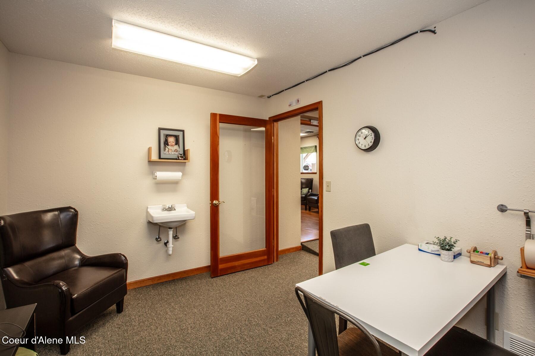 724 Pine Street Sandpoint, ID 83864 - Photo 11 of 30 NE Room w Furniture