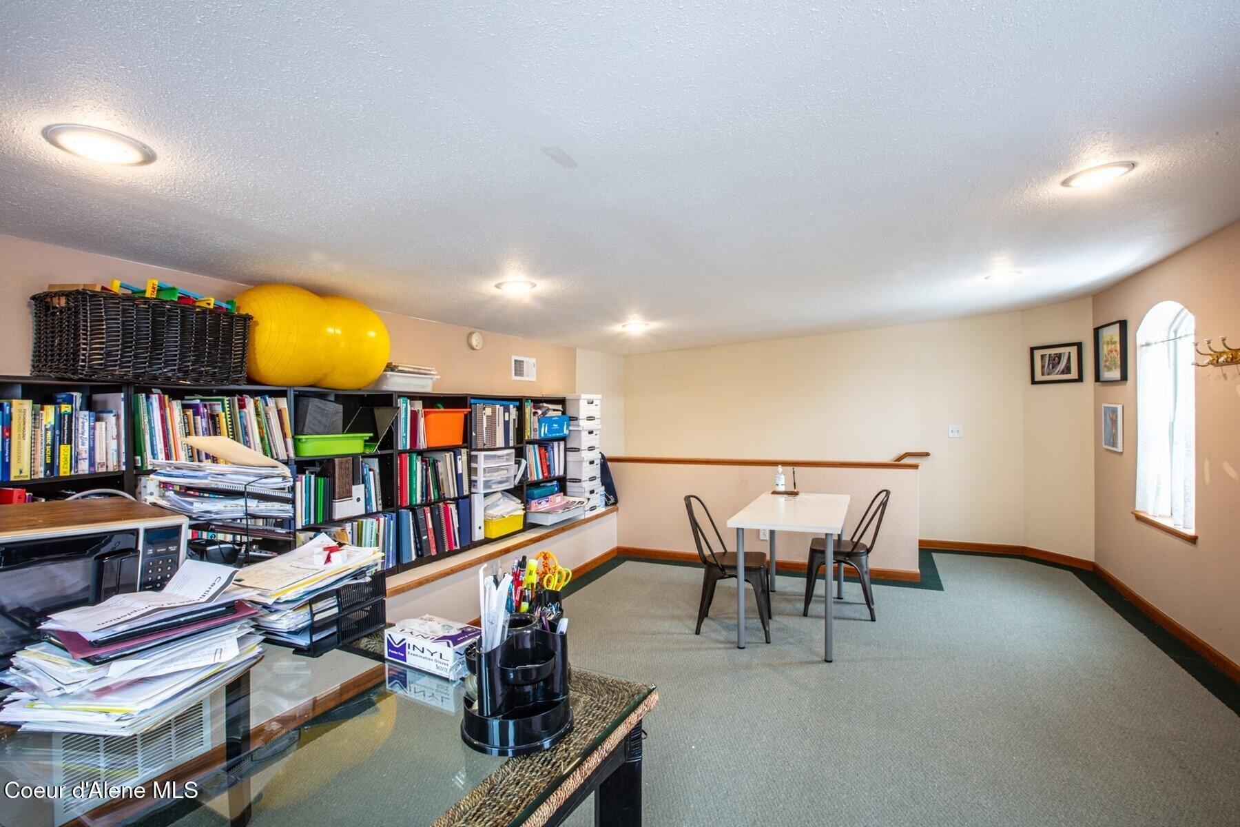 724 Pine Street Sandpoint, ID 83864 - Photo 26 of 30 Spacious Upstairs