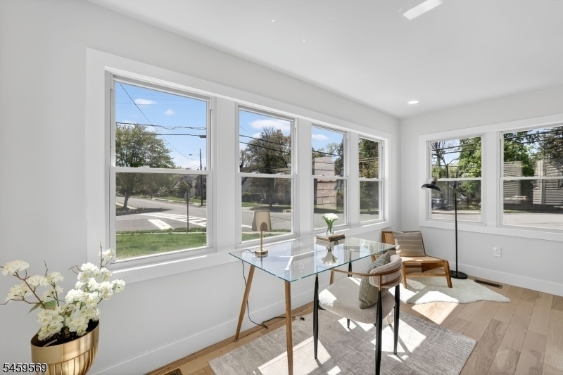 909 Ridgewood Road Millburn, NJ 07041 - Photo 6 of 33 Gallery Image 6