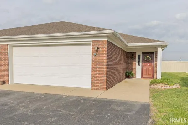 $259,900 | 7434 Megan Brooke Lane, Evansville, IN 47725