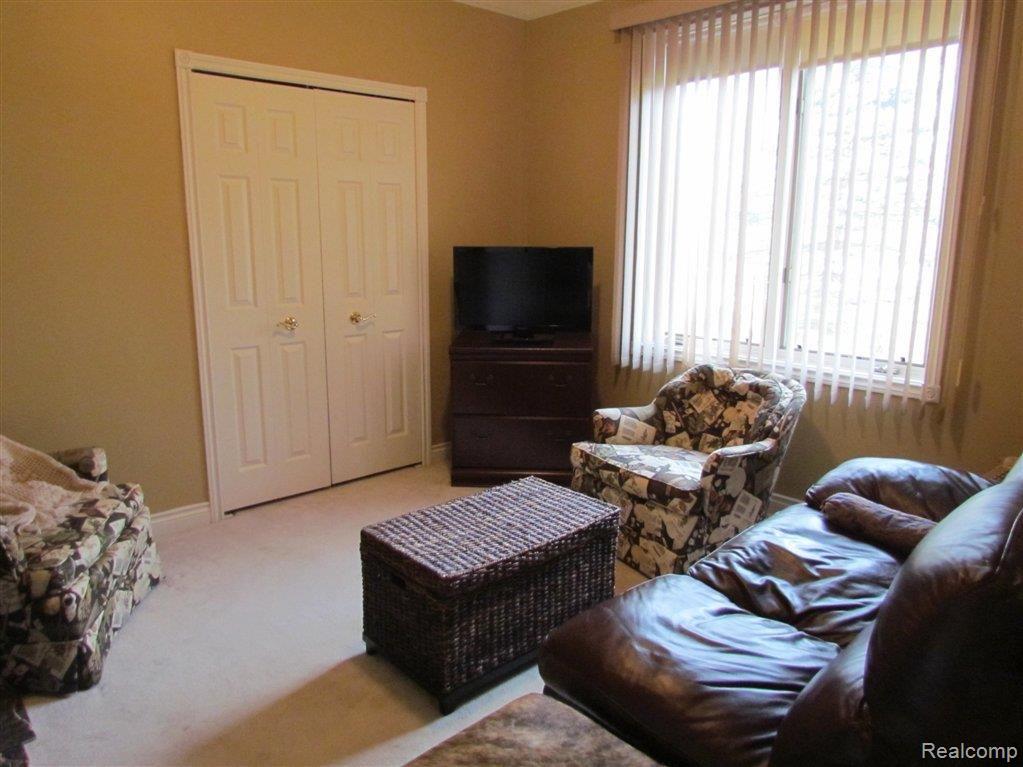 5737 West Schafer Road Howell, MI 48843 - Photo 11 of 18 2nd Bedroom.jpg
