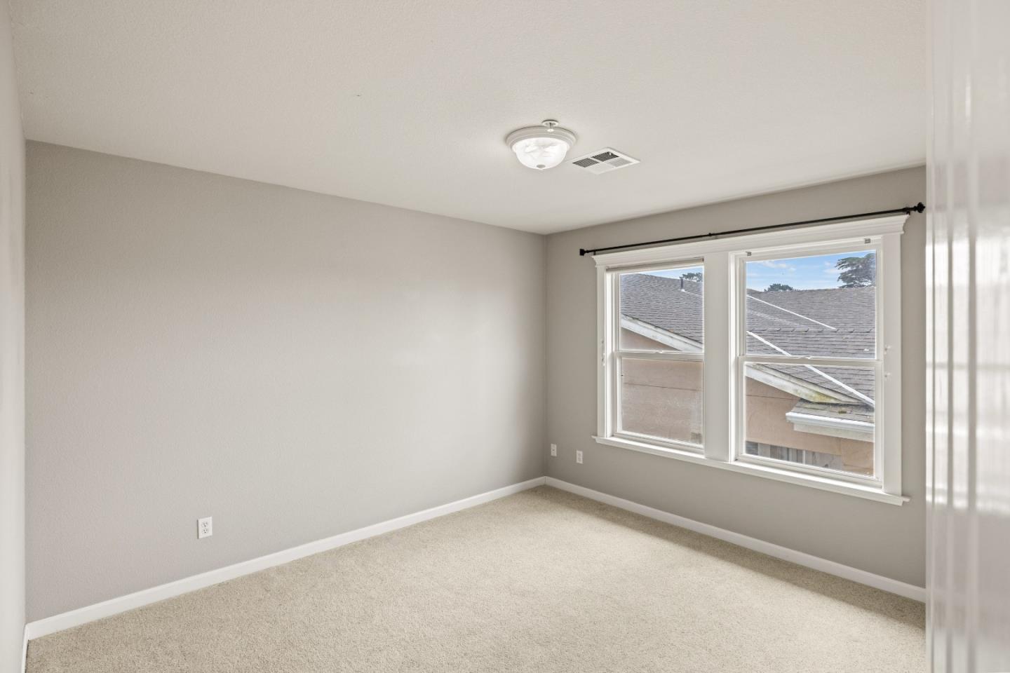2549 Colonial Circle Watsonville, CA 95076 - Photo 35 of 54 an empty room with a window