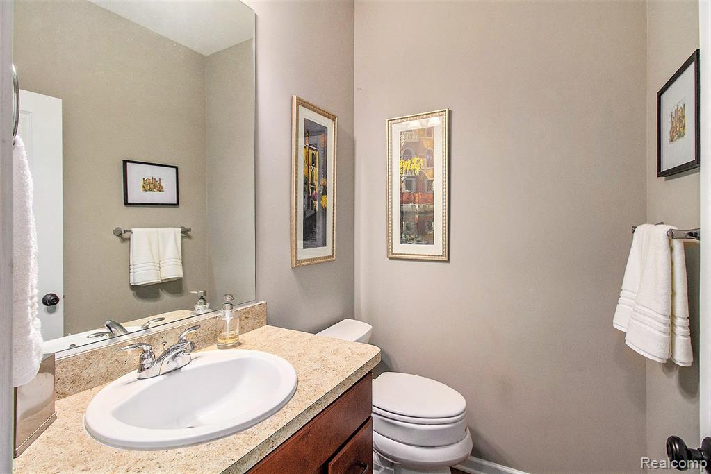1627 Ashfield Street Howell, MI 48855 - Photo 12 of 29 Gallery Image 12