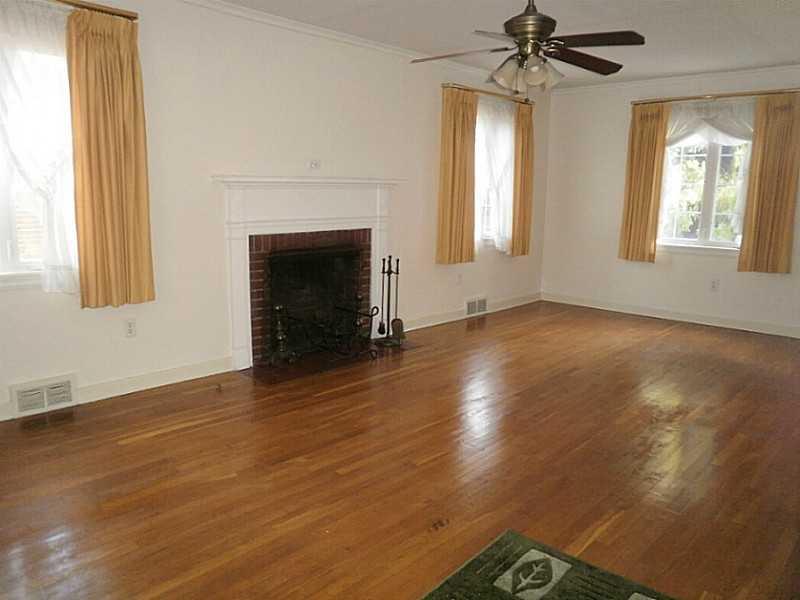 Living Room. 