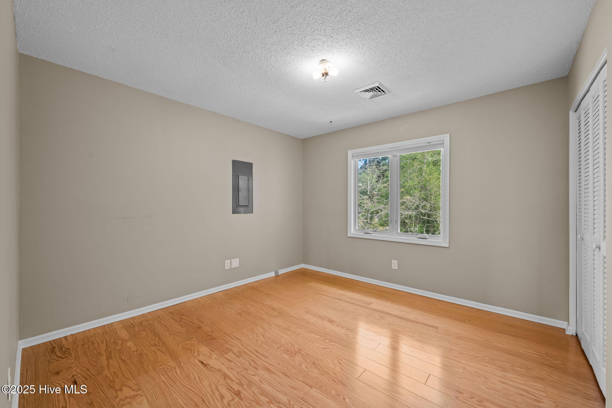 5504 Gondolier Drive New Bern, NC 28560 - Photo 27 of 87 19-web-or-mls-DSC_3831