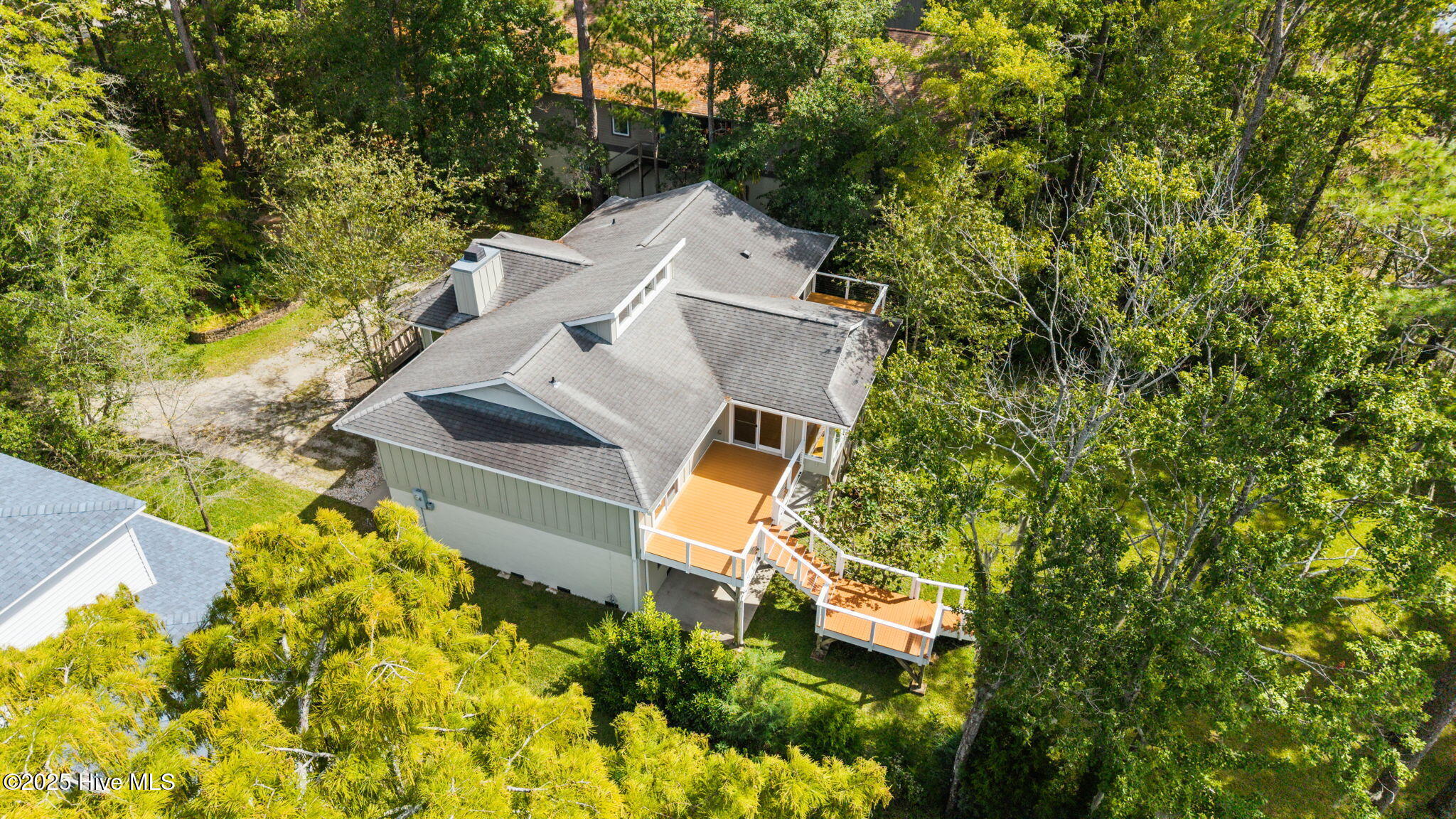 5504 Gondolier Drive New Bern, NC 28560 - Photo 36 of 87 12-web-or-mls-DJI_20251003131453_0135_D