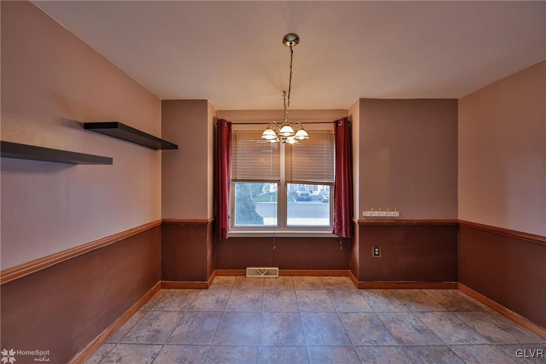 7604 Buttercup Road Macungie, PA 18062 - Photo 8 of 35 Gallery Image 8