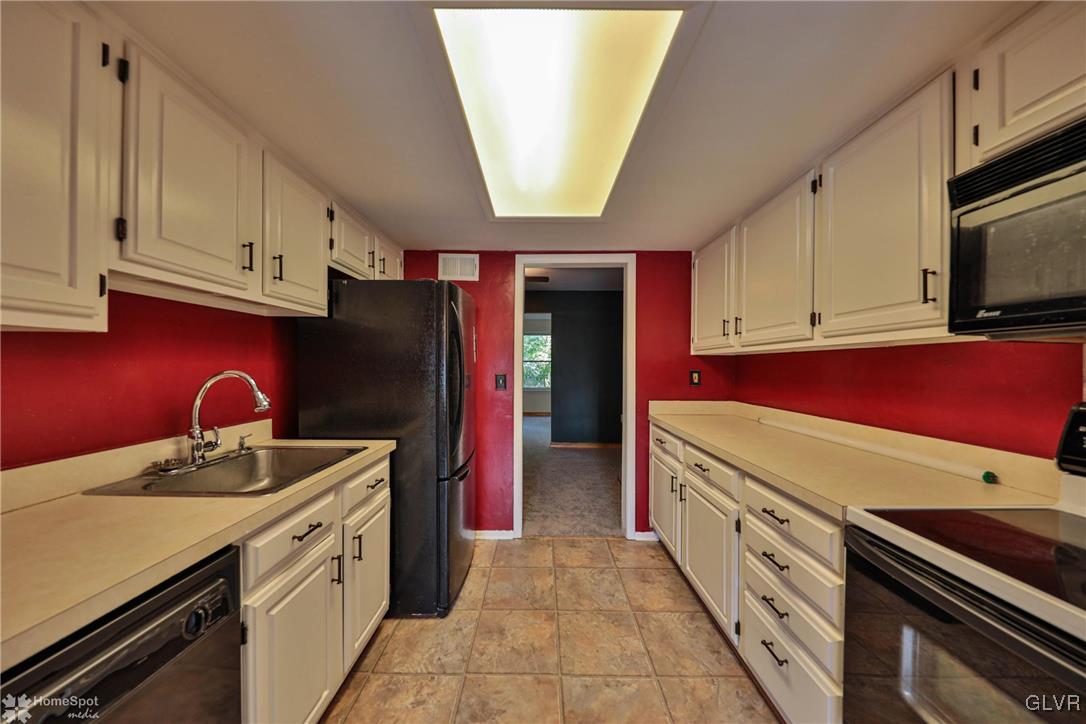 7604 Buttercup Road Macungie, PA 18062 - Photo 9 of 35 Gallery Image 9