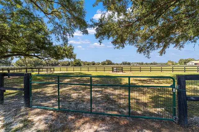$1,890,000 | 16050 Northwest 10th Circle, Citra, FL 32113