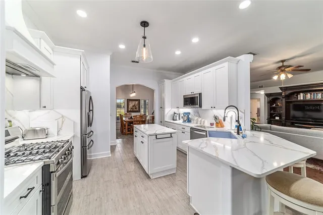 $1,890,000 | 16050 Northwest 10th Circle, Citra, FL 32113