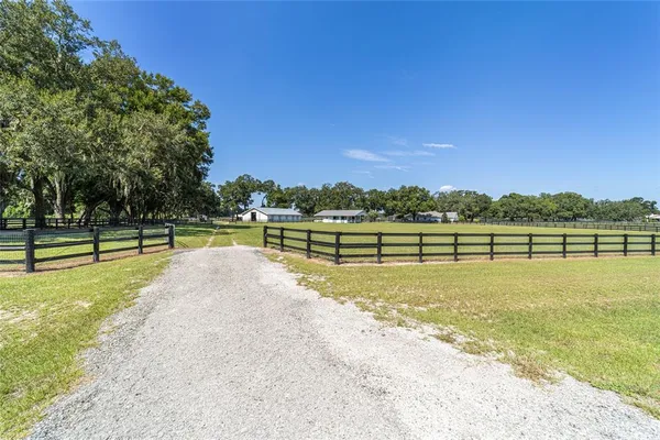 $1,725,000 | 16050 Northwest 10th Circle, Citra, FL 32113