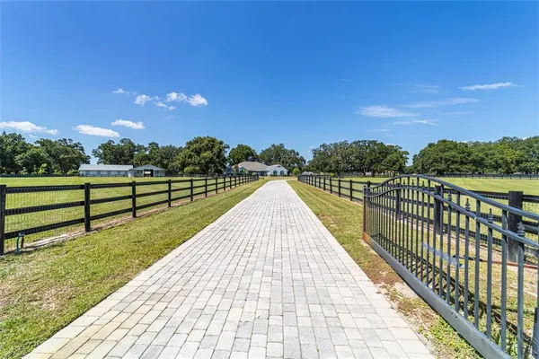 $1,600,000 | 16050 Northwest 10th Circle, Citra, FL 32113