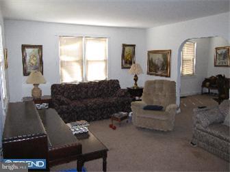 10 Pulaski Avenue Riverside, NJ 08075 - Photo 2 of 9
