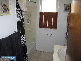 10 Pulaski Avenue Riverside, NJ 08075 - Photo 4 of 9