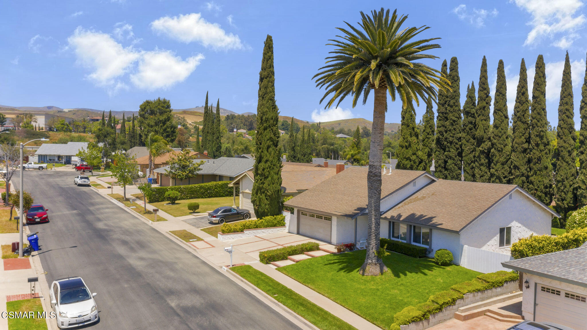 2516 Clearfield Place Simi Valley, CA 93065 - Photo 37 of 39 a view of a patio with swimming pool and furniture