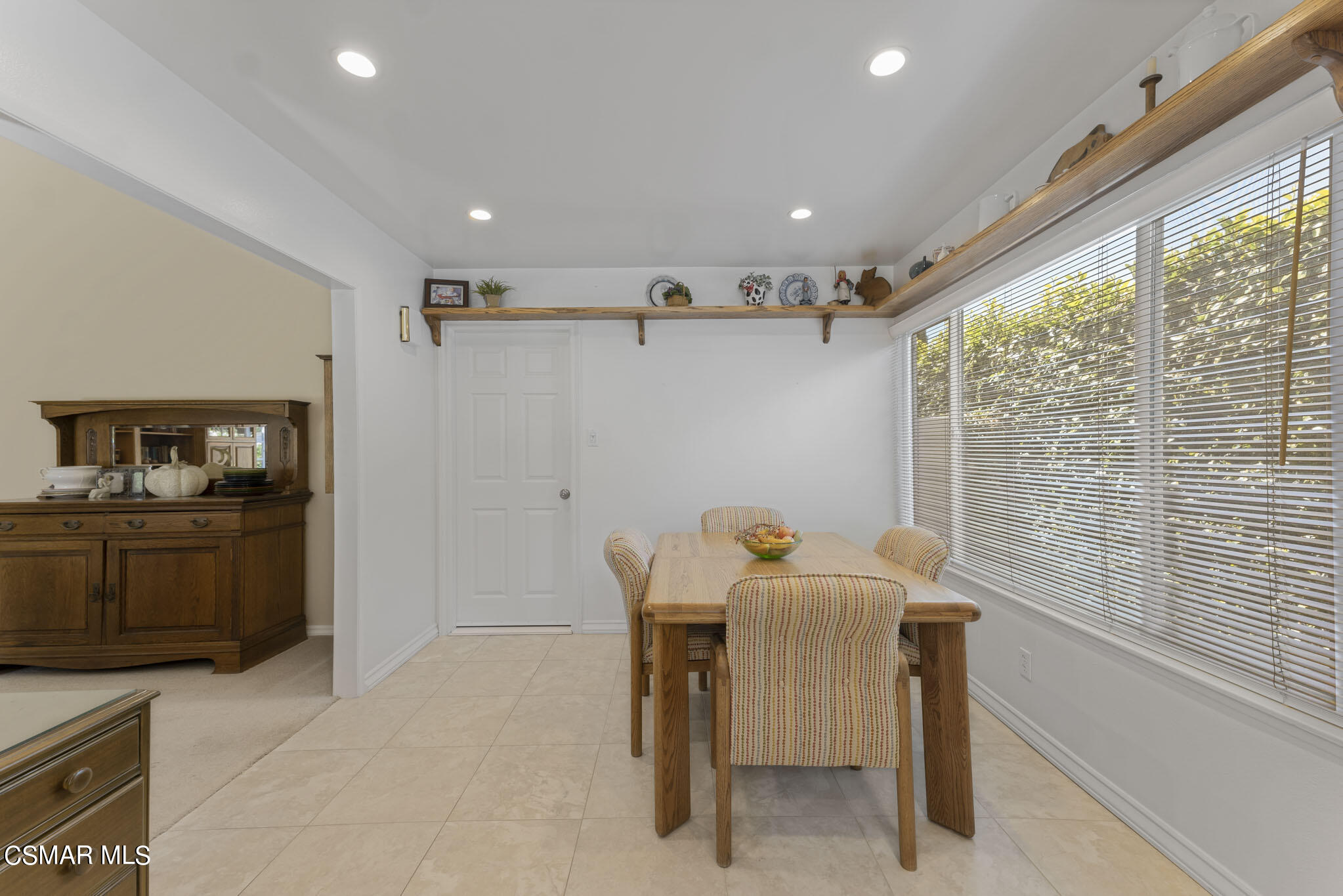 2516 Clearfield Place Simi Valley, CA 93065 - Photo 10 of 39