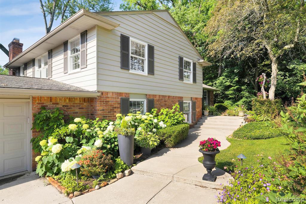 950 Satterlee Road Bloomfield Hills, MI 48304 - Photo 51 of 57