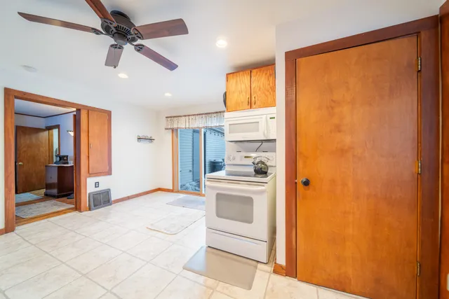 $274,000 | 424 Fremont Street, Plymouth, WI 53073