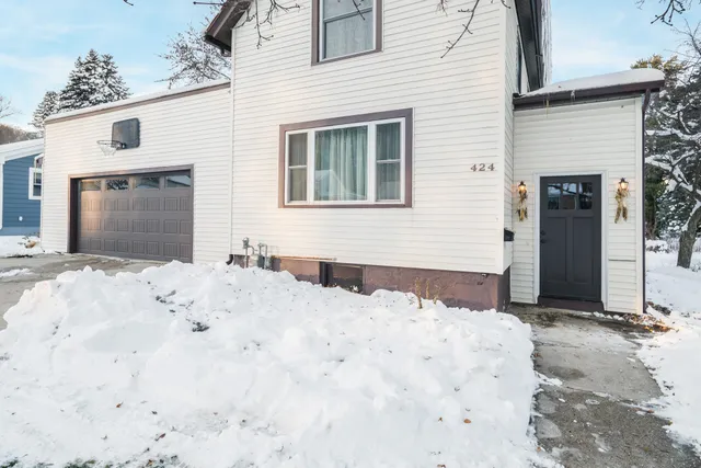 $274,000 | 424 Fremont Street, Plymouth, WI 53073