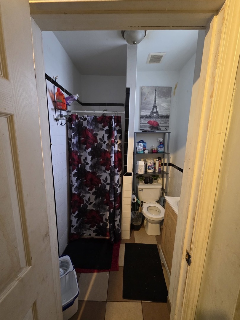 6342 South Parnell Avenue Chicago, IL 60621 - Photo 6 of 8