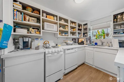 $1,150,000 | 2118 160th Place Southwest, Lynnwood, WA 98087